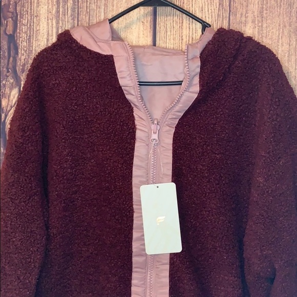 Fabletics reversible Cher Polar Sherpa  jacket - Picture 6 of 16